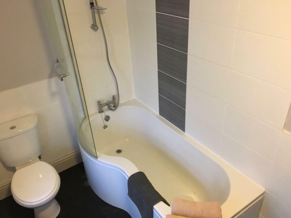 @33 Fab Townhouse Villa Holyhead Kültér fotó