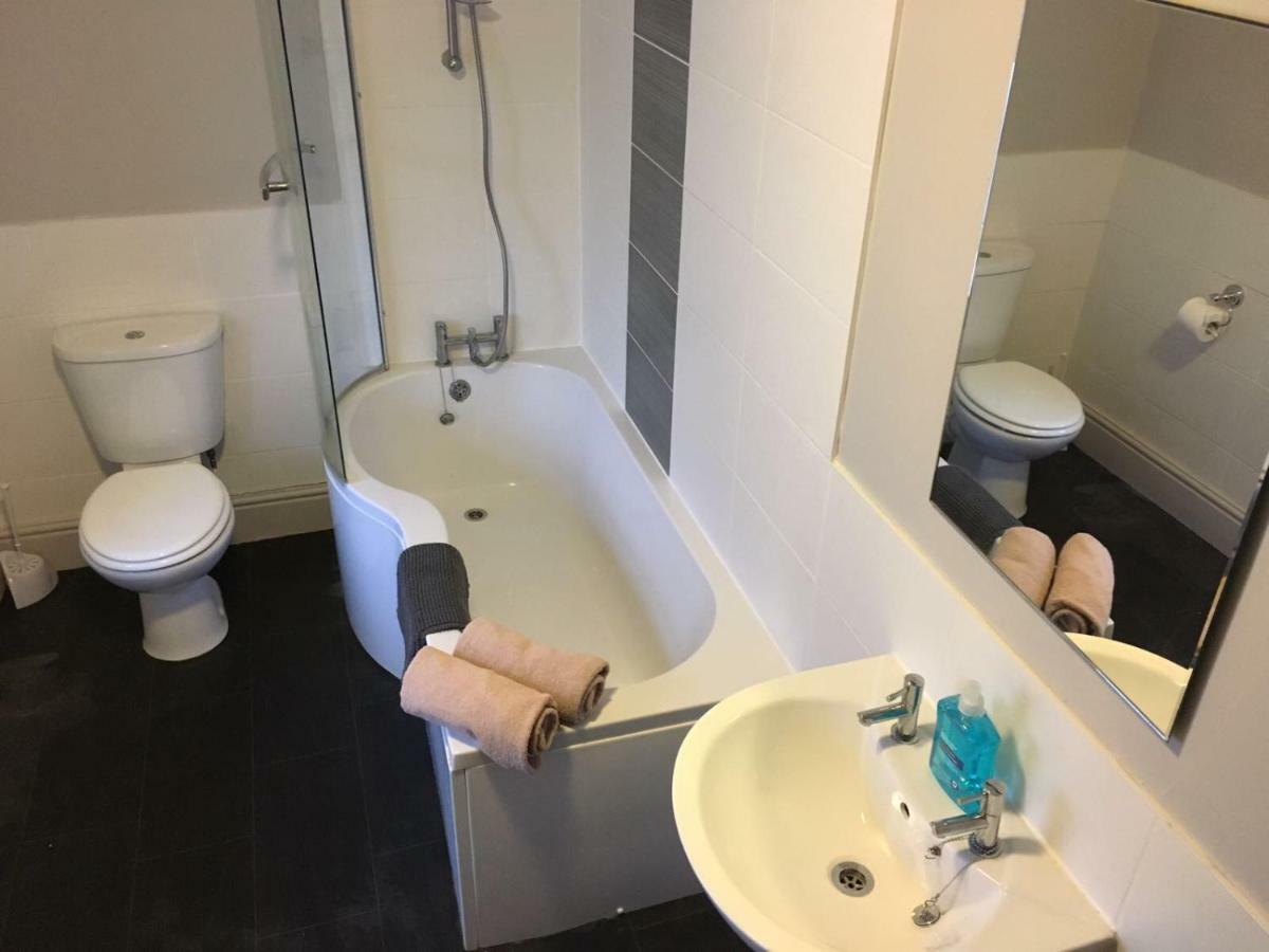 @33 Fab Townhouse Villa Holyhead Kültér fotó